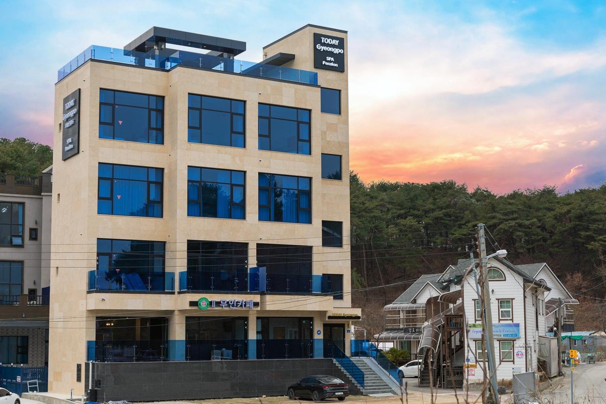 Today Gyeongpo Oceanview Pension Каннын Экстерьер фото